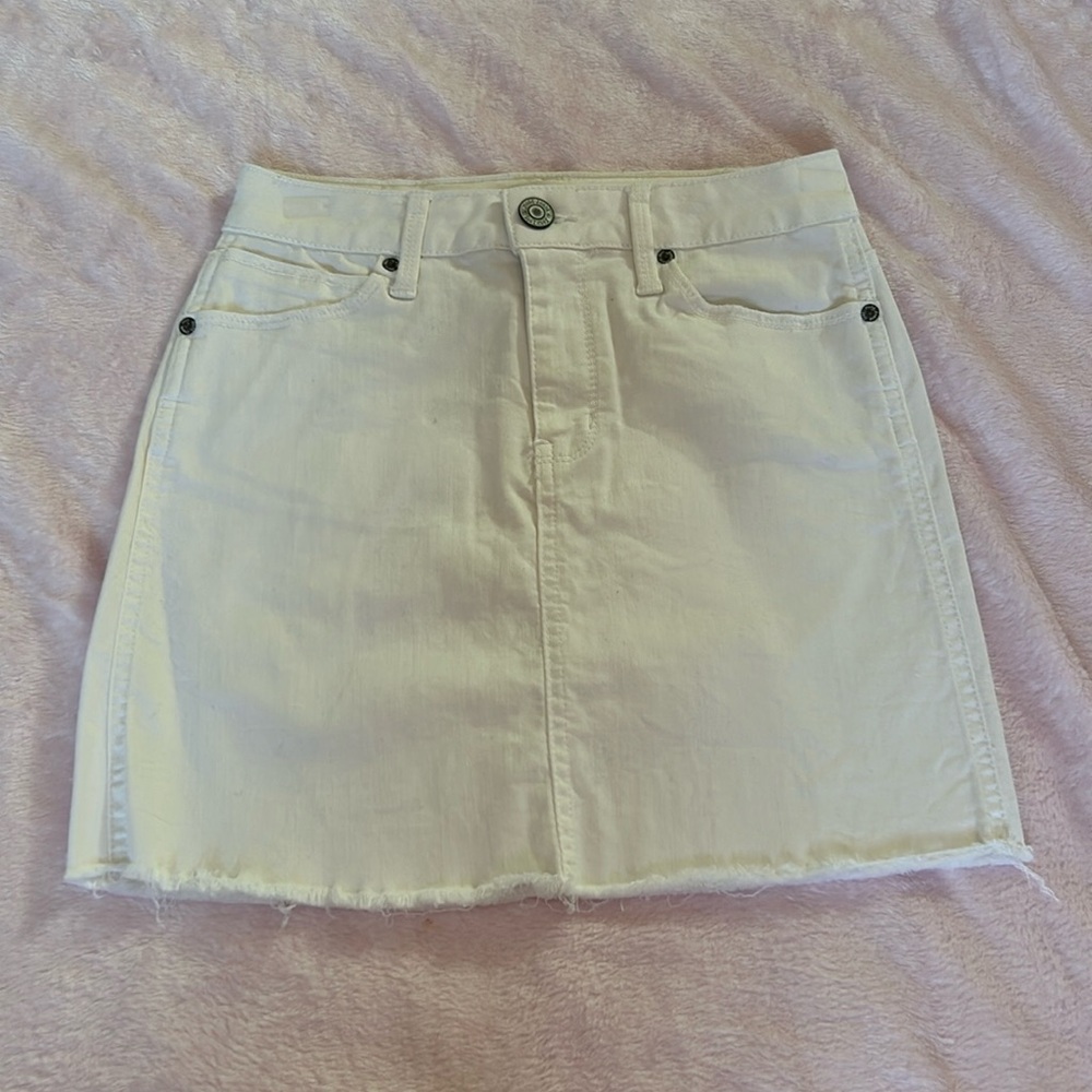 Denim White Skirt with Frayed Hem